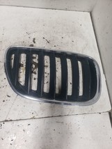 Passenger Grille Upper Hood Black And Chrome Finish Fits 04-06 BMW X5 69... - $778.44 MXN