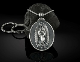 Virgin Mary Miraculous Mother Medallion Pendant necklace 925 silver Gift Amulet - £89.03 GBP