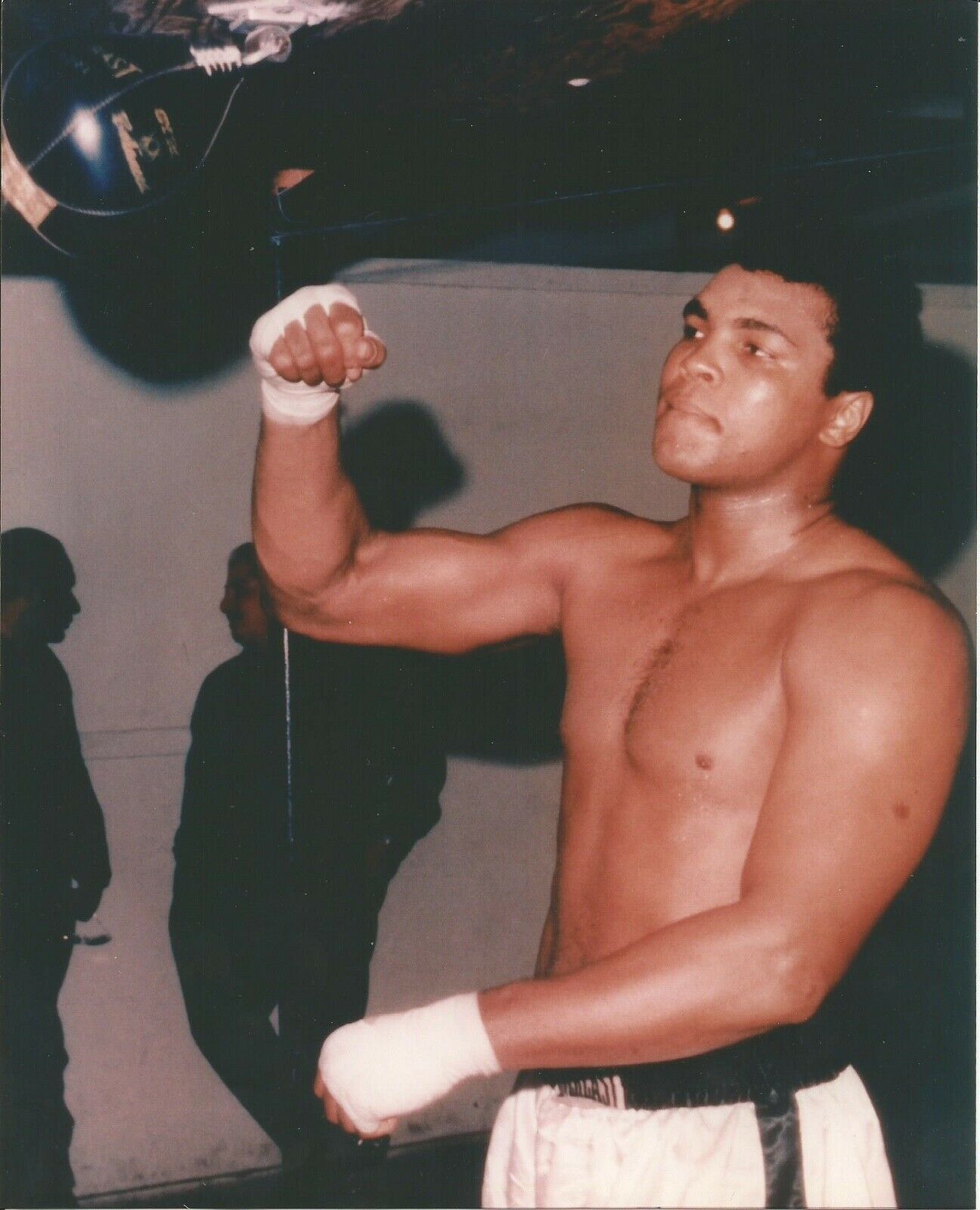 MUHAMMAD ALI Working The Speed Bag Color Photo in MINT Condition - 8" x 10