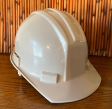 Bullard Model 5100 Noble Cap Hard Hat ANSI Z89.1 1986 Class A &amp; B USA Vi... - $505.09 MXN