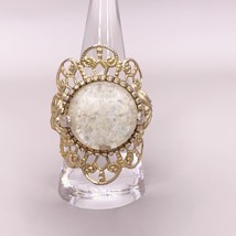 Vintage Cocktail Ring Costume Jewelry Off White Ivory Gold Color Tone Ad... - £27.29 GBP