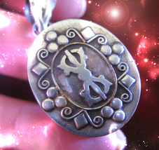 HAUNTED ANTIQUE LOCKET NEVER TOUCHED BY ENTITIES DARKNESS HIGHEST LIGHT MAGICK  image 2