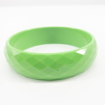 Dark Green Bangle Bracelet Faceted Diamond Cut Plastic 1/2&quot; Wide - £6.17 GBP