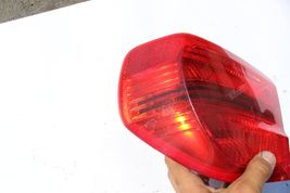 2006-2008 BMW 330I 328I PASSENGER RIGHT SIDE TAIL LIGHT X1936 image 2