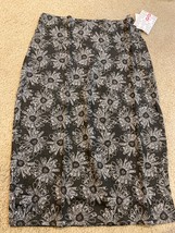 LuLaRoe Cassie Pencil Skirt Womens Sz S Rose Daisy Floral Flower Black Print NWT - £8.92 GBP