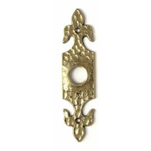 Vintage Pressed Solid Brass Tone Ornate Fleur de Lis Hammered Bell Button Plate - £14.22 GBP