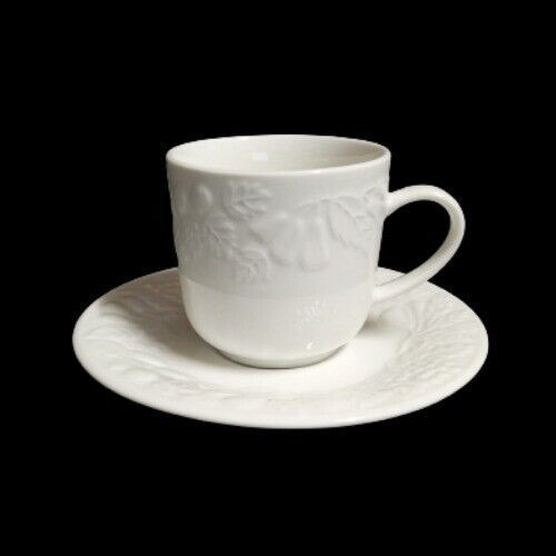 Gibson Designs FRUIT 4 Cups & 4 Saucers 8 oz Embossed Fruit, White Dinnerware - $38.61