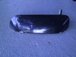 2001 FORD MUSTANG LEFT OUTER DOOR HANDLE OEM USED BLACK  2004 2003 2002 ... - £69.14 GBP