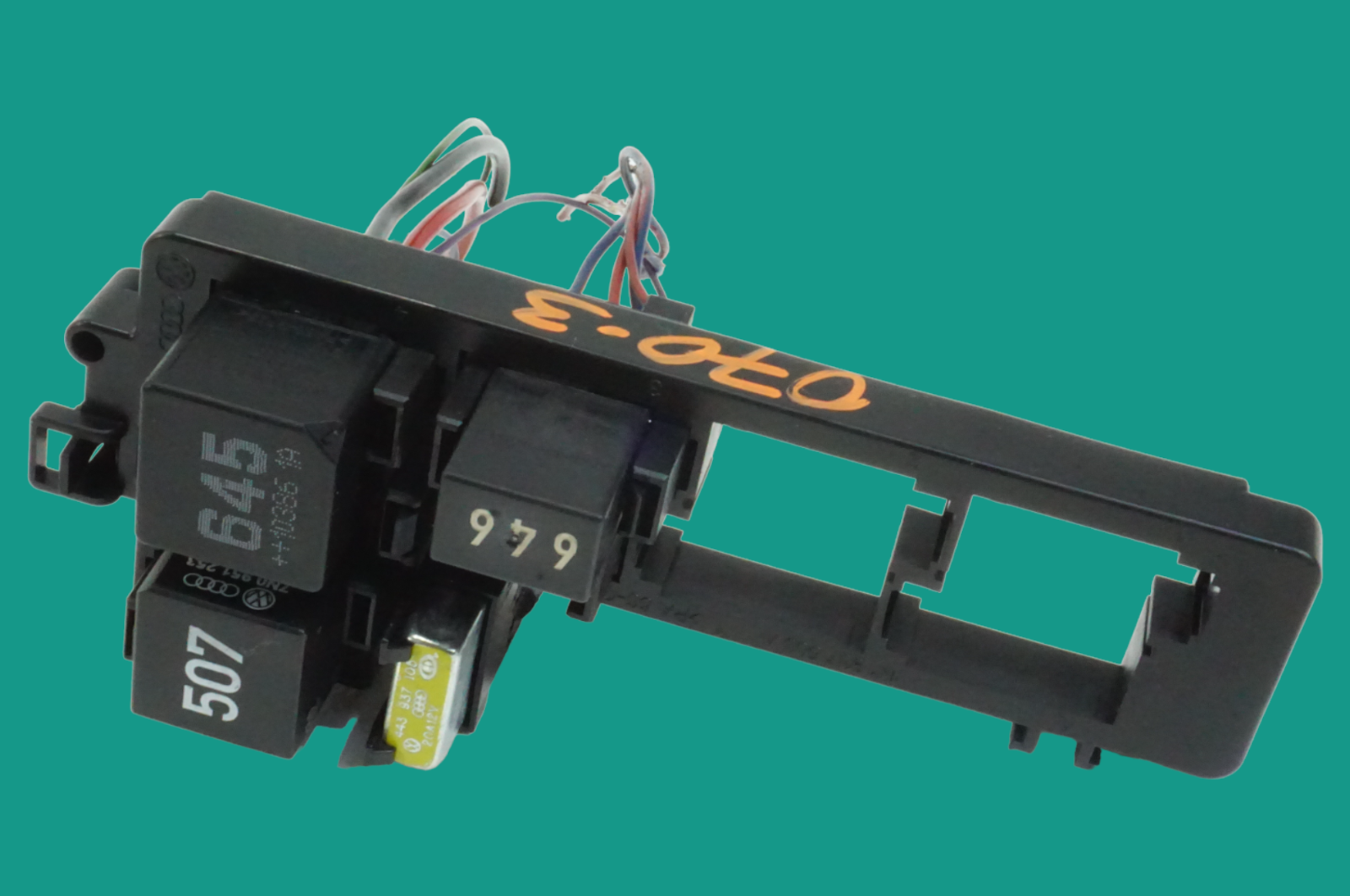 2009-2017 vw cc fuse relay box mounting bracket 1K1937503A left driver side - $31.22