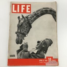 VTG Life Magazine April 8 1946 Photograph of a Circus Clown &amp; A Giraffe Feature - £15.14 GBP