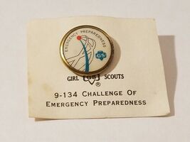 1960's Girl Scout Challenge of Emergency Preparedness Cadette Pin 9-134 ... - $5.17