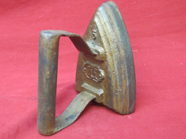 Primitive Antique Rustic #5 Sad Iron #62 - $24.74