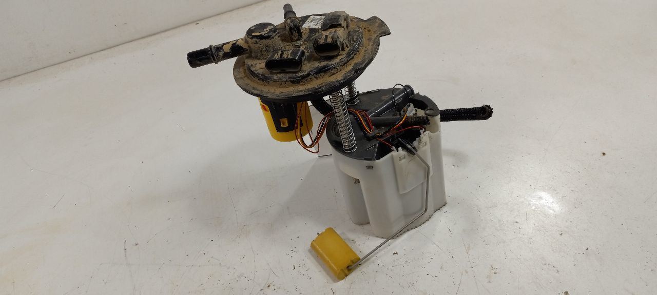 Fuel Pump VIN J 11th Digit Limited Tank Mounted Fits 11-17 ACADIA - $79.84