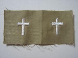 VINTAGE CHRISTIAN CHAPLAIN COLLAR INSIGNIA CLOTH TWILL KHAKI COLOR KY21-1 - $3.96