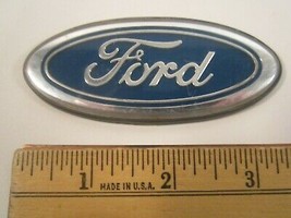 Vintage Plastic Car Emblem FORD 3 1/2" Oval [Y61A] - $13.44