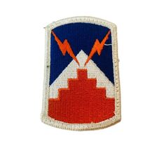 Original US Army Seventh Signal Brigade Color Merrow Edge Patch 799 - $5.87