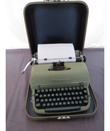 Manual Typewriter Remington Quiet-Riter With Case Green Keys &amp; Cover Mir... - $169.66 CAD