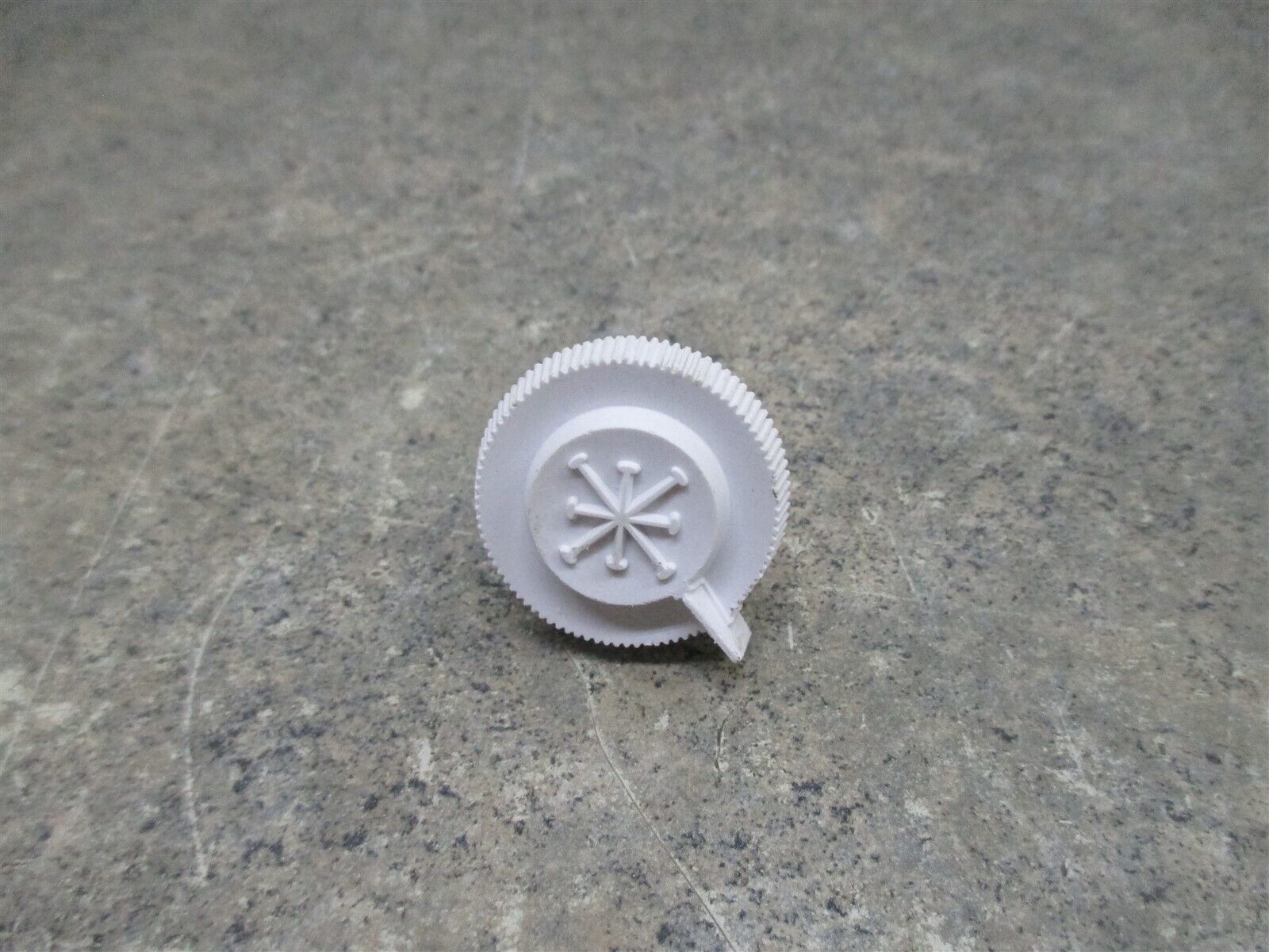 WHIRLPOOL FREEZER KNOB PART # 1100467 - $12.00