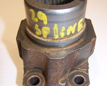 CHRYSLER IMPERIAL 8 3/4 YOKE 29 SPLINE OEM - $80.99