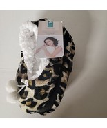 Cozies Women&#39;s Sherpa Lined Leopard Fleece Slippers Size: S/M 6-7.5) NWT - $4.95