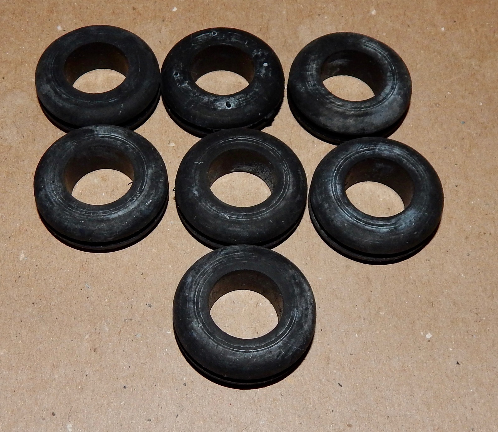 Soft Rubber Grommets For Firewalls Wiring Electrical Etc. 5/8&quot; Hole 7 Ea... - $4.99