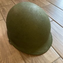 Vintage WWII US Army M-1 Green Steel Combat Helmet - £123.76 GBP