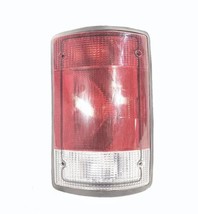Passenger Tail Light OEM 05 06 07 08 09 10 11 12 13 14 Ford E150 Cargo  - $301.22 MXN