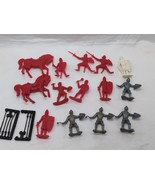 Lot Of (14) 1960s MPC Medieval Toy Soldier Miniatures 1 1/2&quot; - $33.94 CAD