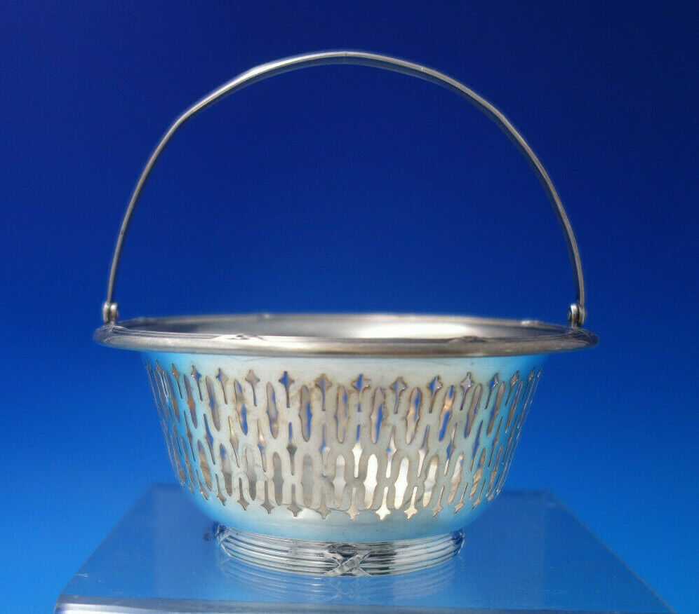 Marie Antoinette by Wallace Sterling Silver Candy Dish w/ handle #C1452 (#6131) - $157.41