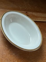 Vintage Johnson Bros England Marked White Oval w Gilt Rim Porcelain Soap Dish - - £7.34 GBP