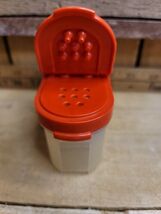 Tupperware Modular Mates Spice Container Shaker 1843 Red / Orange Lid Seal - $12.97