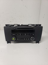 Audio Equipment Radio Am-fm-stereo-cd Player Opt UN0 Fits 05-07 ALLURE 1028440 - £38.60 GBP