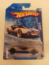 Hot Wheels 2010 #078 Silver La Fasta HW Garage 10/10 On Variant Snowflake Card - £11.77 GBP