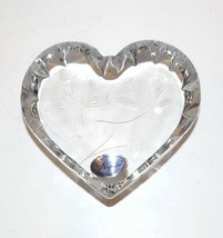 LOVELY ROGASKA CRYSTAL ETCHED FLOWERS HEART PAPERWEIGHT WITH LABEL - $34.84