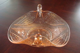Pink Glass candy dish / bowl decorated with swans, beautiful design[*GL3] - £43.36 GBP