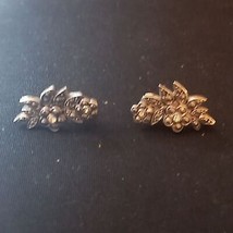 Vintage flower silver tones clip on earrings - $9.00