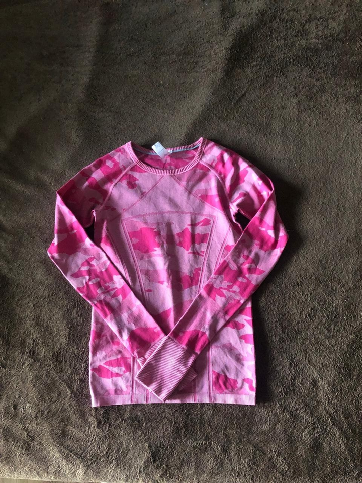 Ivivva size M/M- Figure Skating, Gymnastics Jersey Jacket - $21.77