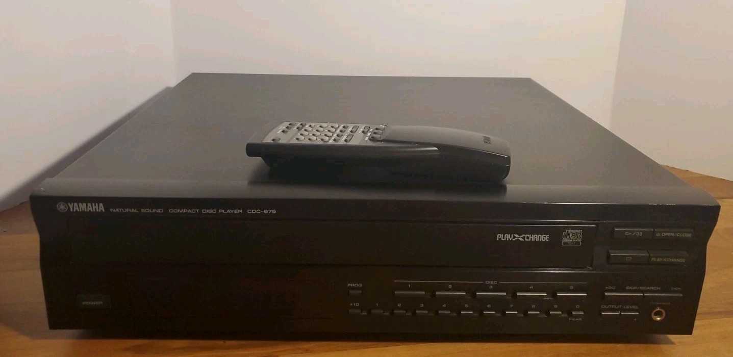 Yamaha CDC-675 5 Disc CD Changer Player With Remote Tested Working  			