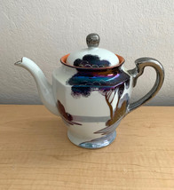 Vintage Gold Castle Hand Painted 4 Cup Teapot Made in Japan - £31.61 GBP
