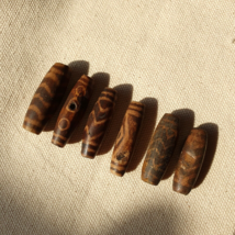 Lot 6 asiatische burmesische antike Pumtek versteinerte Holz Stein Perlen - $187.78
