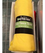 Love This Value Yellow Cozy Fleece Throw 50&quot; X 60&quot; *NEW* hhh1 - $16.39 CAD