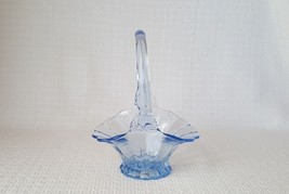New Martinsville JANICE BLUE 8 1/2&quot; Basket Vintage Elegant Glass - £29.57 GBP