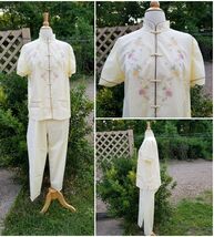 Vintage 60s "Daffodil" Asian Mandarin Short sleeve Pant PJ set embroider... - $57.42