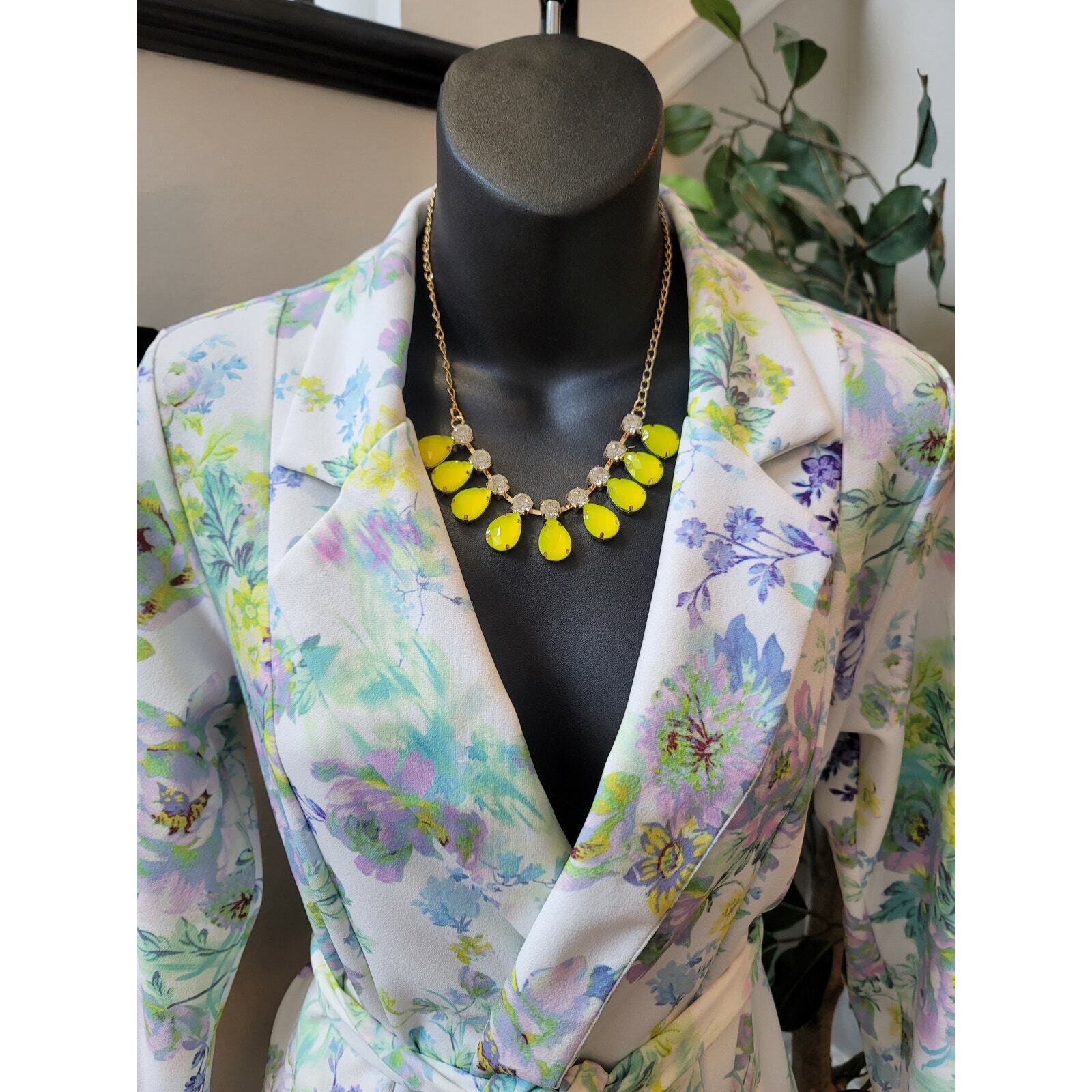 ASOS Design Maternity Pantsuit Size US 2 White Floral Blazer and Trousers Petite Item image 3