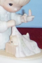 PM-831 Dawn&#39;s Early Light 1983 Precious Moments MEMBERS ONLY Figurine - £31.45 GBP