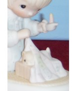 PM-831 Dawn's Early Light 1983 Precious Moments MEMBERS ONLY Figurine - $39.99