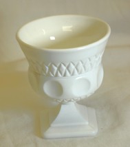 McKee Plymouth Milk Glass Sugar Bowl Pedestal Diamond Thumbprint Pattern - £15.56 GBP