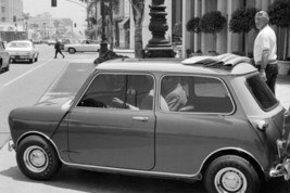 Steve McQueen rare driving his 1967 Mini Cooper S in Los Angeles 18x24 poster - £23.58 GBP