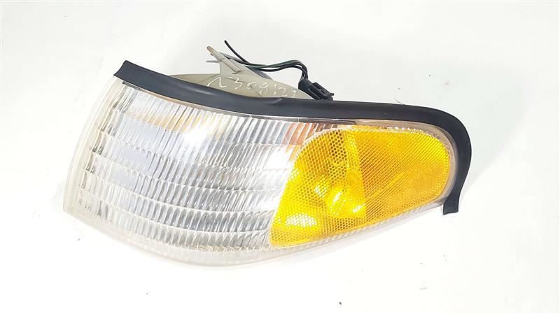 Front Left Lamp Side Marker OEM 1994 1995 1996 1997 1998 Ford Mustang - $39.58