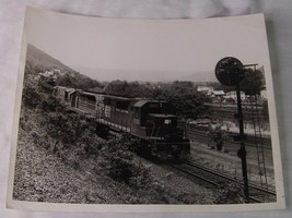 c1960 Vintage Penn Central Train Engine #6080 Railroad Photo - £7.90 GBP